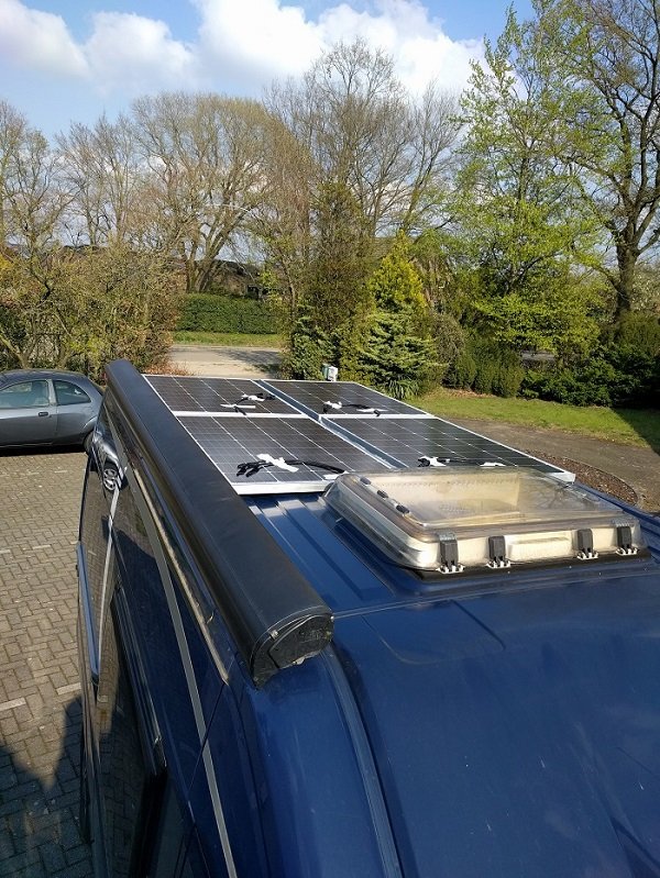 Zonnepaneel op dak 3.jpg