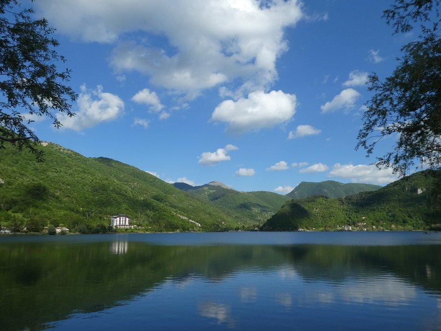 Lago di Scanno.JPG